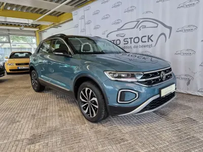 Gebraucht VW T-Roc Style 150 PS (110 kW) 2023 Blau SUV