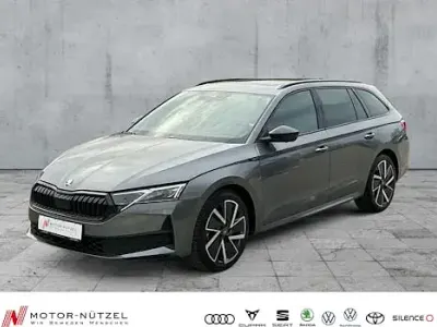 Gebraucht Skoda Octavia SportLine 150 PS (110 kW) 2025 Grau Kombi