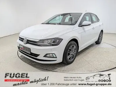 Gebraucht VW Polo Comfortline 95 PS (69 kW) 2019 Pure white Kleinwagen