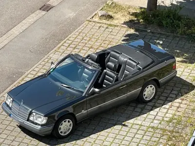 Gebraucht Mercedes E200 Sportline 136 PS (100 kW) 1996 Schwarz Cabrio