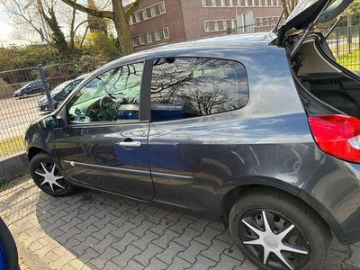 Gebraucht Renault Clio II Campus 75 PS (55 kW) 2007 Limousine
