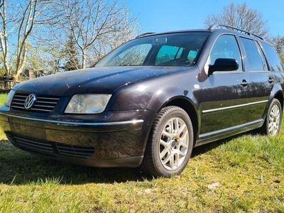 Schwarz Gebraucht 2002 VW Bora Limousine | 2.800 € (Etwas zu teuer)