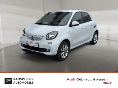 Gebraucht Smart ForFour 90 PS (66 kW) 2019 Weiß Kleinwagen