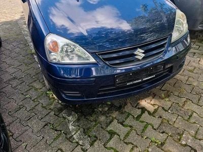 Suzuki Liana