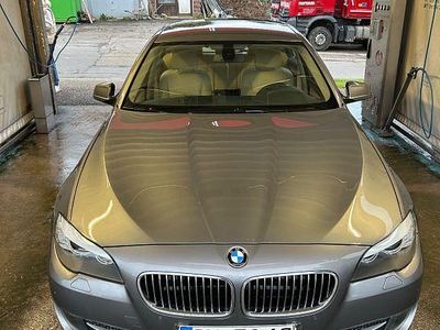 Grau Gebraucht 2010 BMW 523 Limousine | 10.455 € (Fairer Preis)