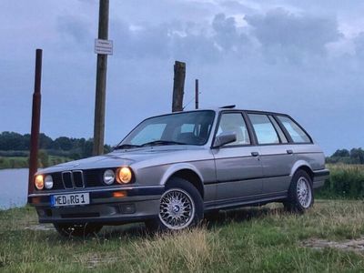 gebraucht BMW 320 E30 i Touring 1988 Lachssilber