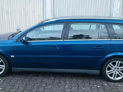 Usata Opel Vectra 175 CV (128 kW) 2004 Blu Station wagon