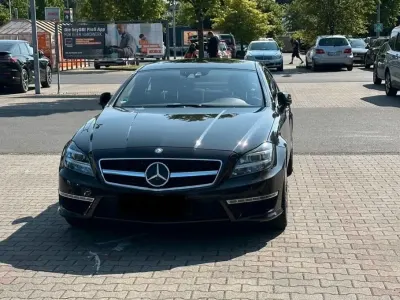 Używany Mercedes CLS63 AMG AMG 557 KM (409 kW) 2011 Czarny Coupe