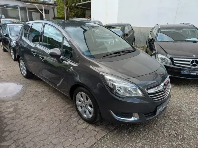 Gebraucht Opel Meriva Innovation 140 PS (102 kW) 2016 Grau Van / Kleinbus