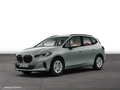 Gebraucht BMW 220 Active Tourer Luxury Line 156 PS (114 kW) 2025 Van / Kleinbus