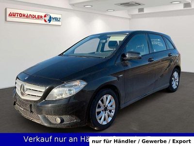 Schwarz Gebraucht 2011 Mercedes B180 Van / Kleinbus | 5.199 € (Guter Preis)