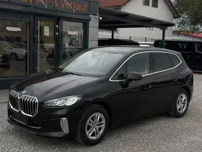 Gebraucht BMW 218 Active Tourer Luxury Line 136 PS (100 kW) 2024 Schwarz Van / Kleinbus