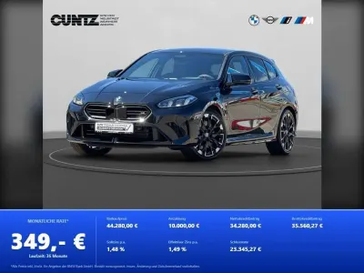 Gebraucht BMW M135 Performance 300 PS (220 kW) 2025 Saphirschwarz metallic Kleinwagen