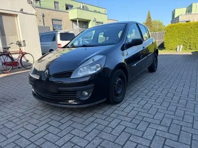 Gebraucht Renault Clio III 88 PS (64 kW) 2007 Schwarz Kleinwagen