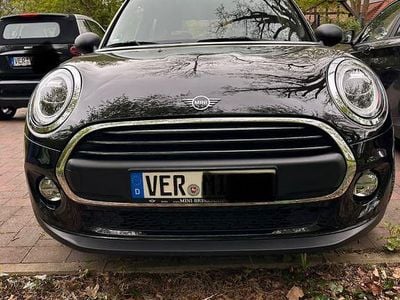 Usado Mini ONE 102 HP (75 kW) 2018 Prateado Citadino