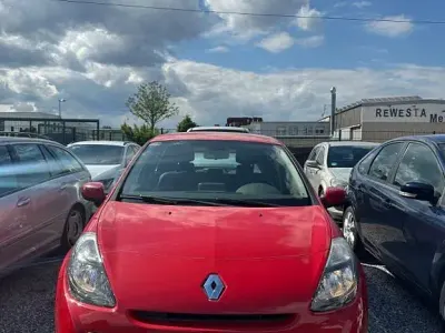 Używany Renault Clio II 101 KM (74 kW) 2009 Czarny Sedan/Limuzyna
