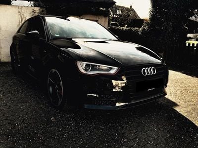 Gebraucht Audi A3 Comfort 105 PS (77 kW) 2014 Schwarz Limousine