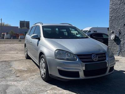 Usata VW Golf VI 105 CV (77 kW) 2009 Argento Utilitaria