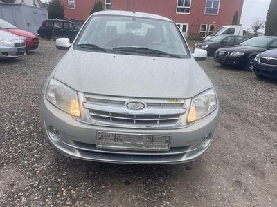 Gebraucht Lada Granta 87 PS (63 kW) 2014 Silber Limousine