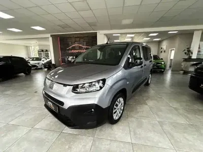 Käytetty Fiat Doblò 131 HP (96 kW) 2025 Hopea Tila-auto