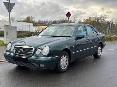 Mercedes E230