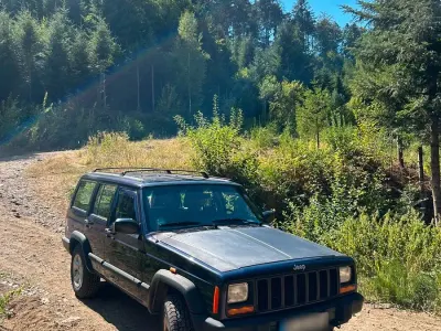 Gebraucht Jeep Cherokee 118 PS (86 kW) 1998 Violet SUV
