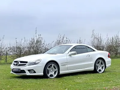 Gebraucht Mercedes SL500 AMG 387 PS (284 kW) 2010 Weiß Cabrio