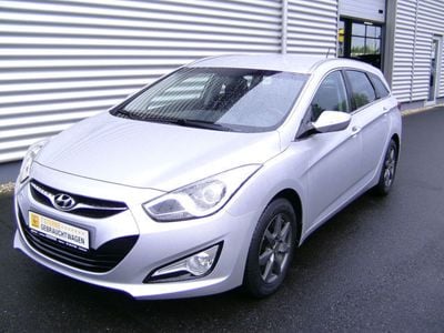 Gebraucht Hyundai i40 Edition 136 PS (100 kW) 2013 Silber metallic Kombi