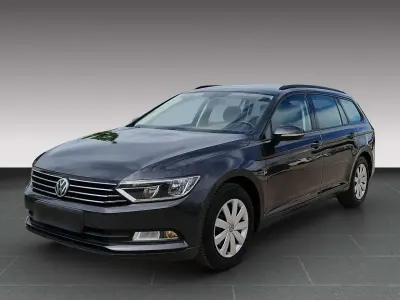 Gebraucht VW Passat Trendline 150 PS (110 kW) 2018 Mangangrau metallic Kombi