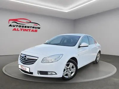 Gebraucht Opel Insignia 131 PS (96 kW) 2011 Weiß Limousine