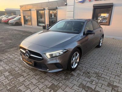 Gebraucht Mercedes A180 136 PS (100 kW) 2019 Grau Limousine