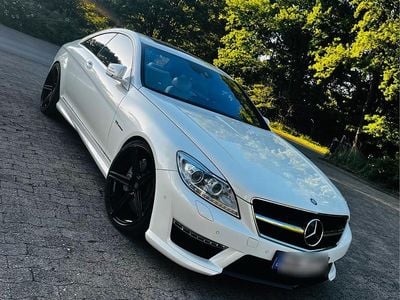 Weiß Gebraucht 2011 Mercedes CL63 AMG AMG Coupé | 57.000 €