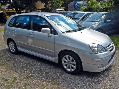 Suzuki Liana