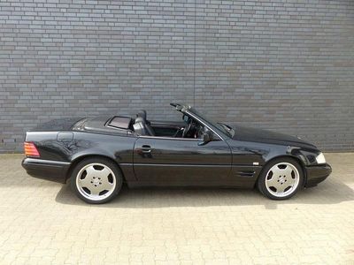 Usata Mercedes SL280 AMG 193 CV (141 kW) 1998 Nero Cabrio
