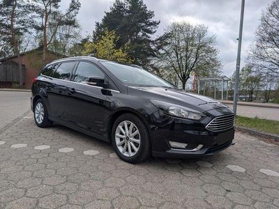 Second-hand Ford Focus Titanium 120 CP (88 kW) 2015 Negru Berlinǎ