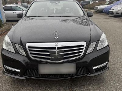 Gebraucht Mercedes E350 AMG 258 PS (189 kW) 2012 Schwarz Limousine