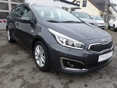 Gebraucht Kia Ceed Sportswagon Edition 7 101 PS (74 kW) 2018 Grau Kombi