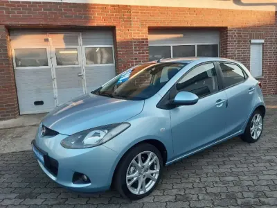 Gebraucht Mazda 2 86 PS (63 kW) 2009 Pontosblau metallic Kleinwagen