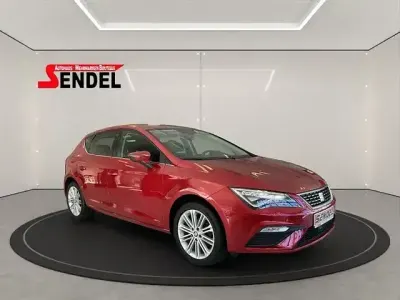 Używany Seat Leon XCELLENCE 125 KM (91 kW) 2017 Czerwony Sedan/Limuzyna