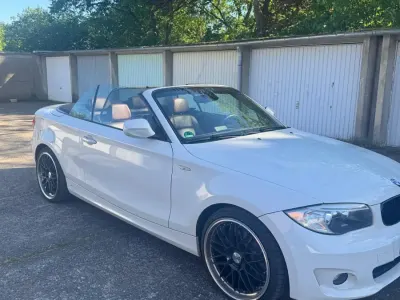 Gebraucht BMW 120 Cabriolet Exclusive 177 PS (130 kW) 2012 Weiß Cabrio
