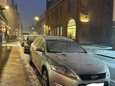 Gebraucht Ford Mondeo 122 PS (89 kW) 2008 Silber Kombi