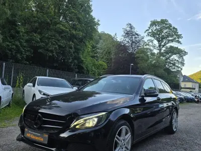 Gebraucht Mercedes C180 116 PS (85 kW) 2015 Schwarz Kombi