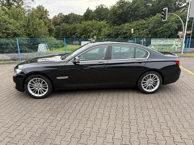 BMW 730