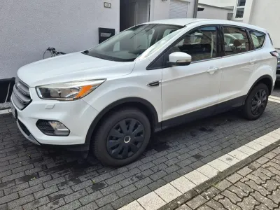 Gebraucht Ford Kuga 120 PS (88 kW) 2017 SUV