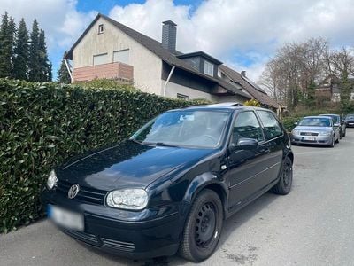 Gebraucht VW Golf IV 131 PS (96 kW) 2001 Blau Kleinwagen