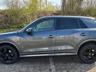 Używany Audi Q2 S-Line 116 KM (85 kW) 2017 Szary SUV