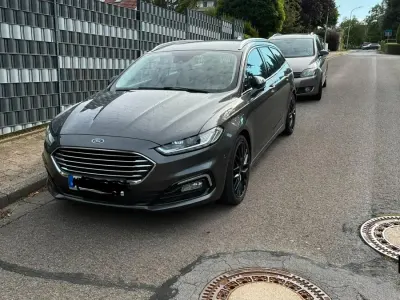 Gebraucht Ford Mondeo 150 PS (110 kW) 2020 Grau Kombi