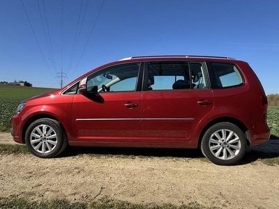 Gebraucht VW Touran Highline 140 PS (102 kW) 2013 Rot Van / Kleinbus