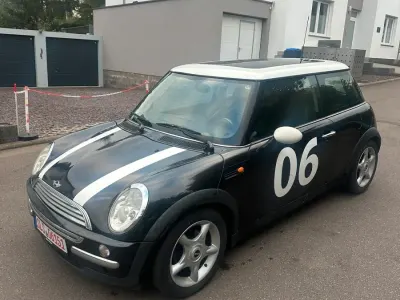 Używany Mini Cooper 115 KM (84 kW) 2004 Czarny Hatchback
