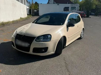 Occasion VW Golf GTI 300 ch (220 kW) 2005 Andere farben Coupé